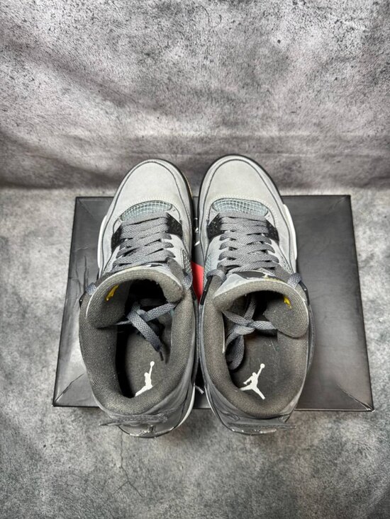 Size 10.5 | Jordan 4 Cool Grey With Box | Pre-Owned main image 5